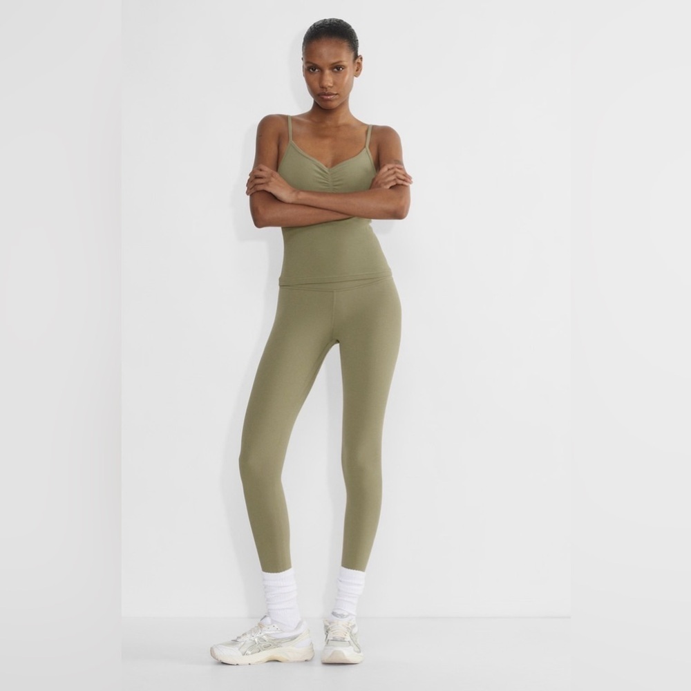 NWT TNA LIFE Cheeky Hi-Rise Legging, Size S